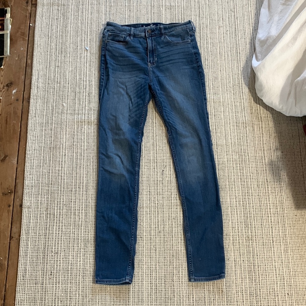 Hollister High-Rise Super Skinny Jeans